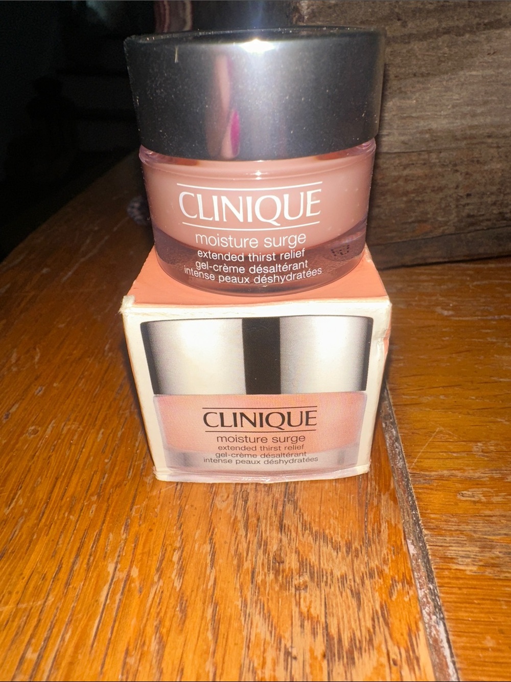 Clinique Moisture Surge Gel-Crème Jar — Peach-Pink with Silver Cap